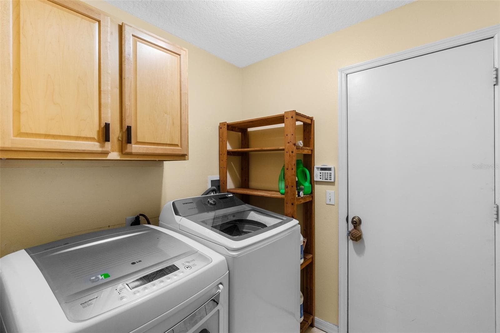 Single Family Residence at 526 WESTCLIFFE DR, WINTER GARDEN, photo 27 of 70