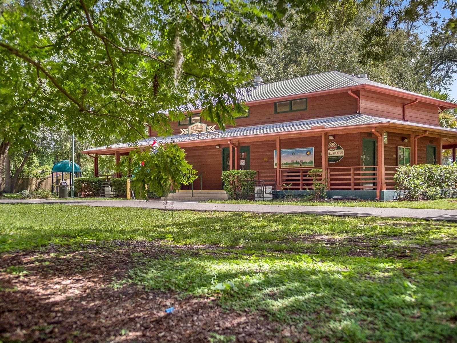 Single Family Residence at 526 WESTCLIFFE DR, WINTER GARDEN, photo 34 of 70