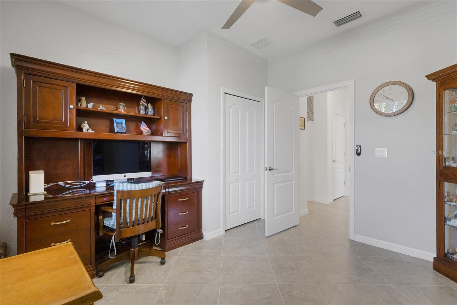 Single Family Residence at 19336 BLUFF DR, VENICE, photo 28 of 86