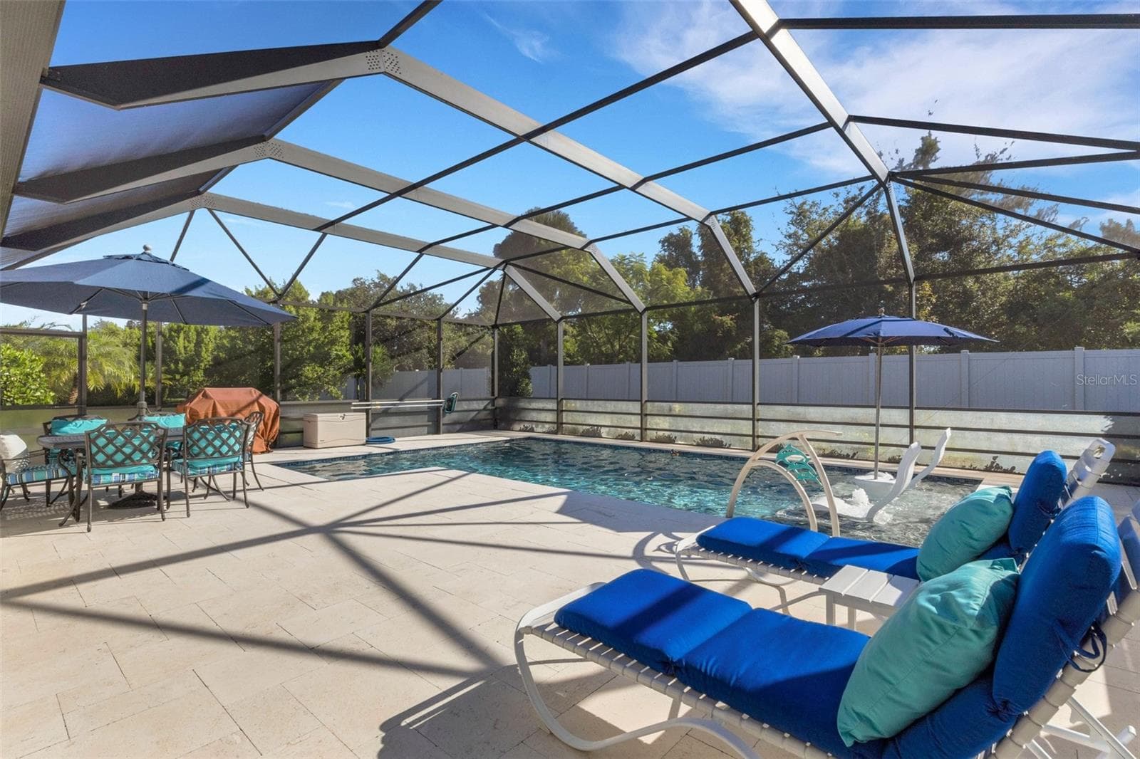 Single Family Residence at 19336 BLUFF DR, VENICE, photo 46 of 86