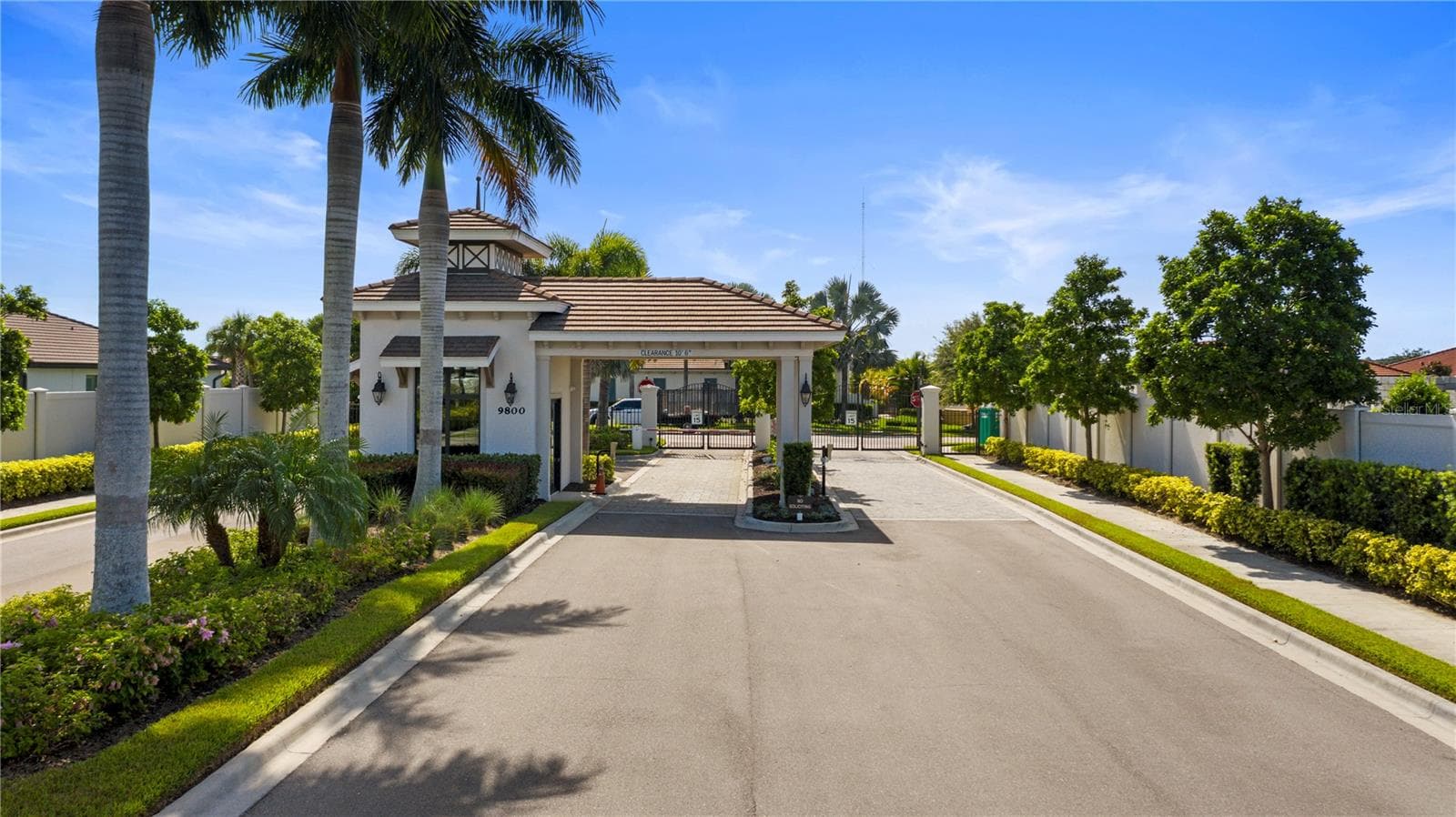 Single Family Residence at 19336 BLUFF DR, VENICE, photo 54 of 86
