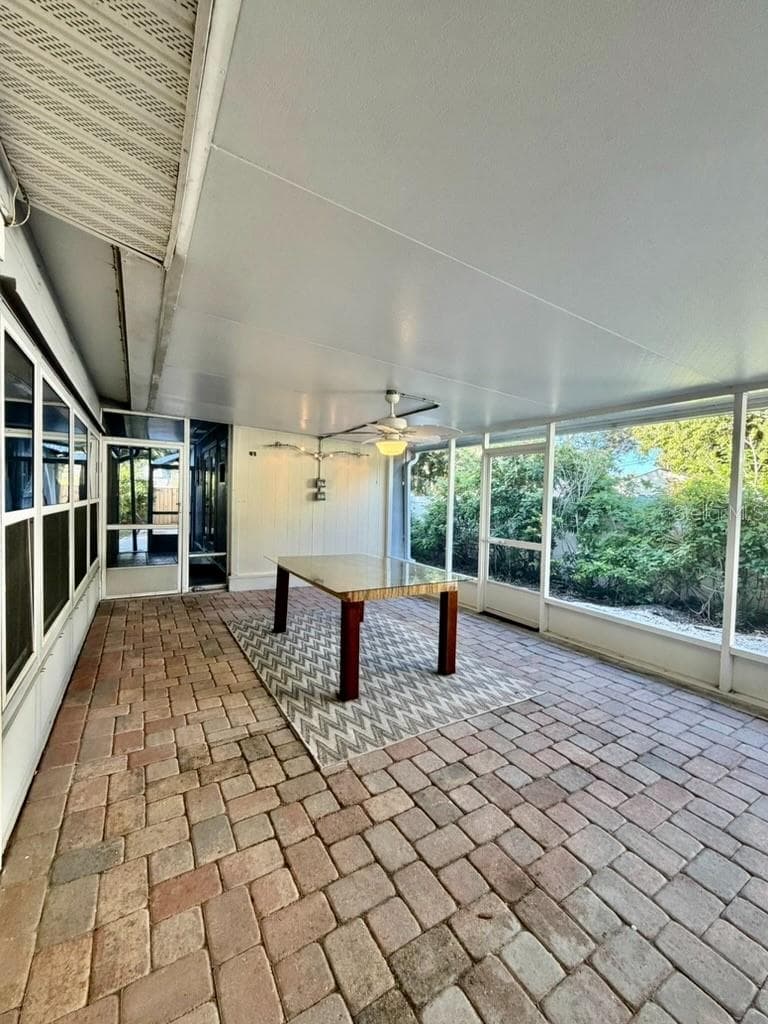 Lanai - 6250 13TH AVE S, GULFPORT