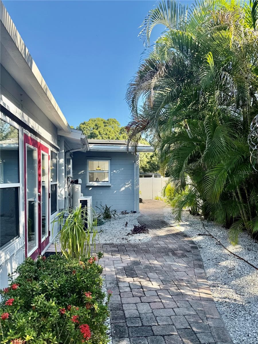 East Side View - 6250 13TH AVE S, GULFPORT