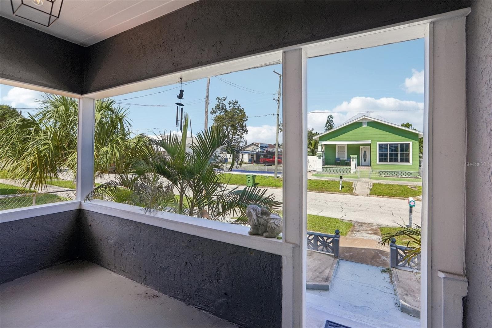 Single Family Residence at 2318 W CORDELIA ST, TAMPA, photo 5 of 32