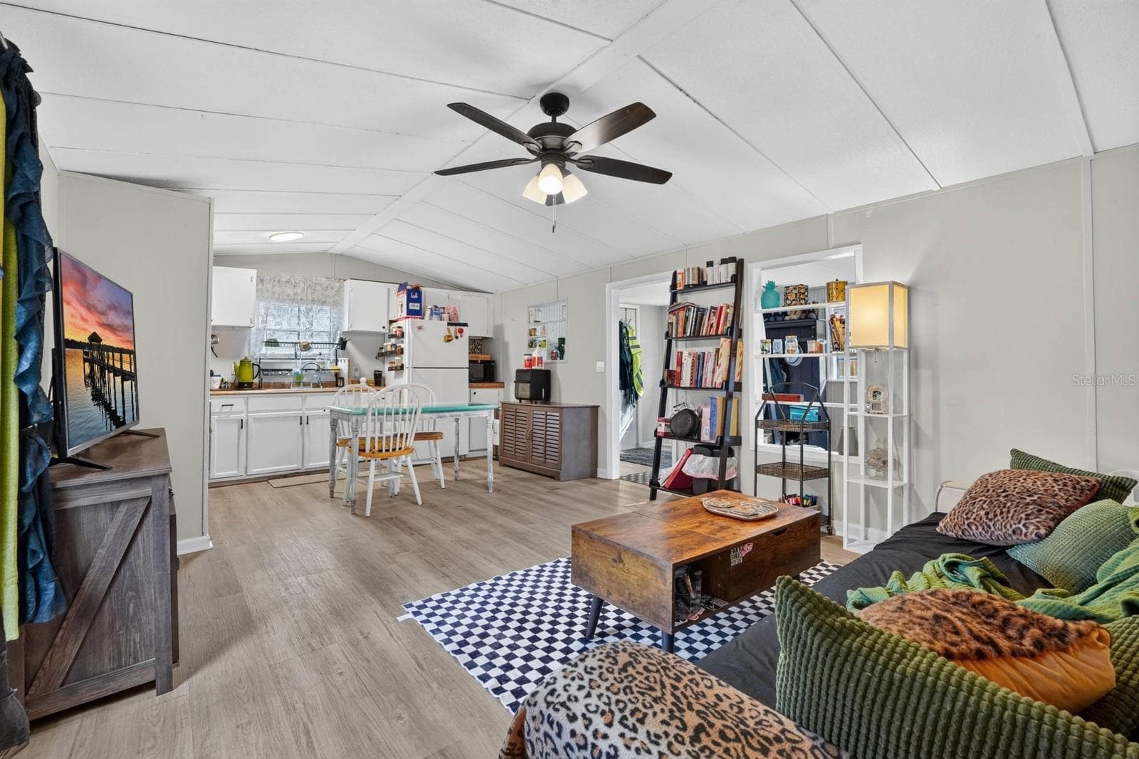 Manufactured Home at 243 PUEBLA RD, ST AUGUSTINE, photo 10 of 43