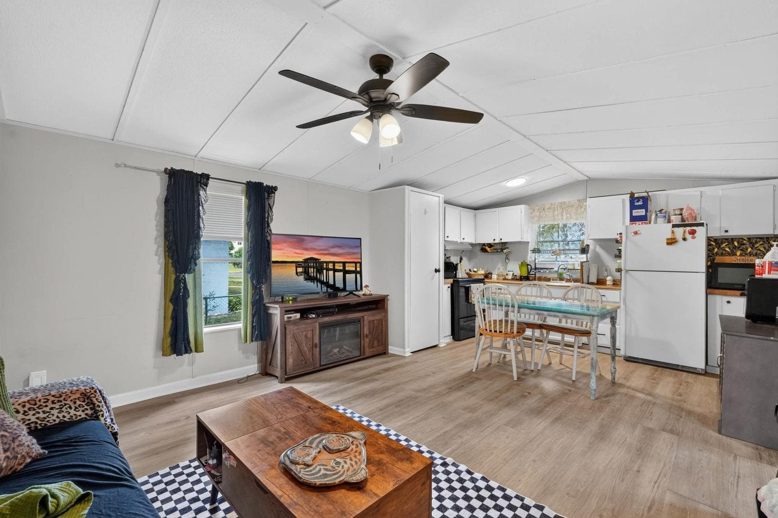 Manufactured Home at 243 PUEBLA RD, ST AUGUSTINE, photo 11 of 43