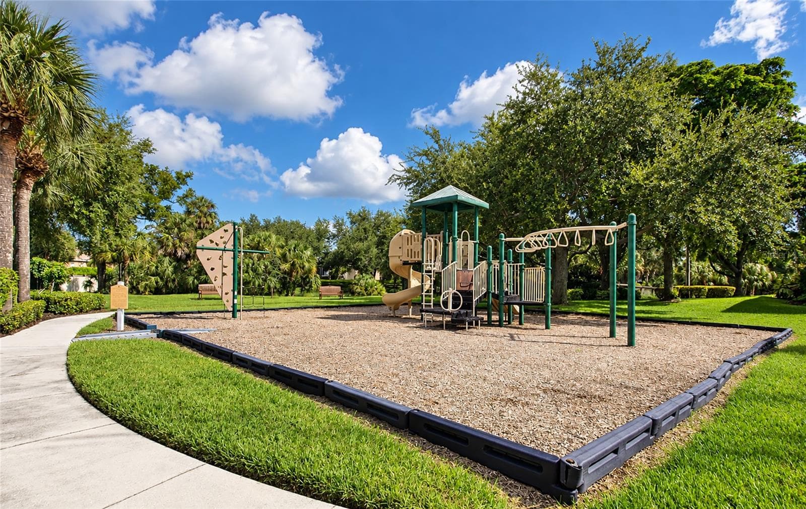 Condominium at 7321 SKYBIRD RD #397, BRADENTON, photo 31 of 45