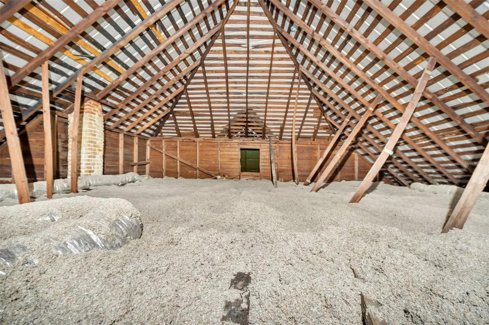 expansive attic to add more bedrooms! - 1918 W DEKLE AVE, TAMPA