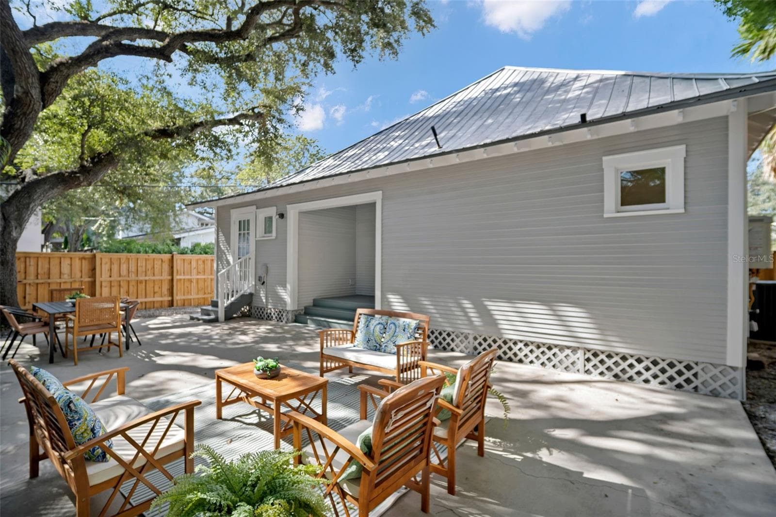 Single Family Residence at 1918 W DEKLE AVE, TAMPA, photo 48 of 62