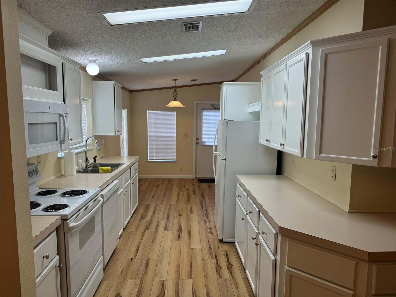 Manufactured Home at 8930 EHREN CUTOFF, LAND O LAKES, photo 5 of 16