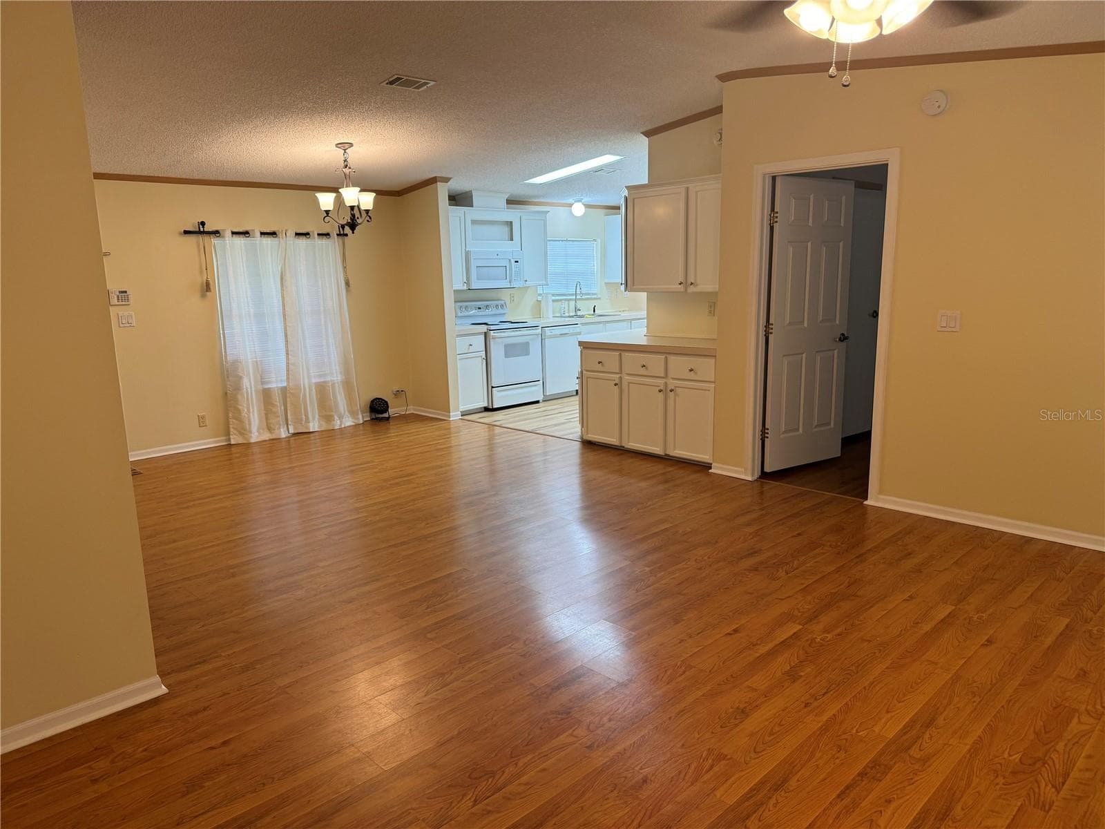 Manufactured Home at 8930 EHREN CUTOFF, LAND O LAKES, photo 8 of 16