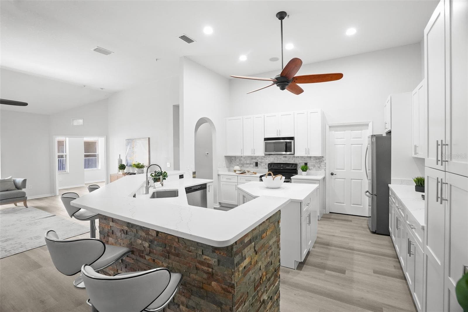 Condominium at 21019 SUNPOINT WAY #201, LUTZ, photo 6 of 42