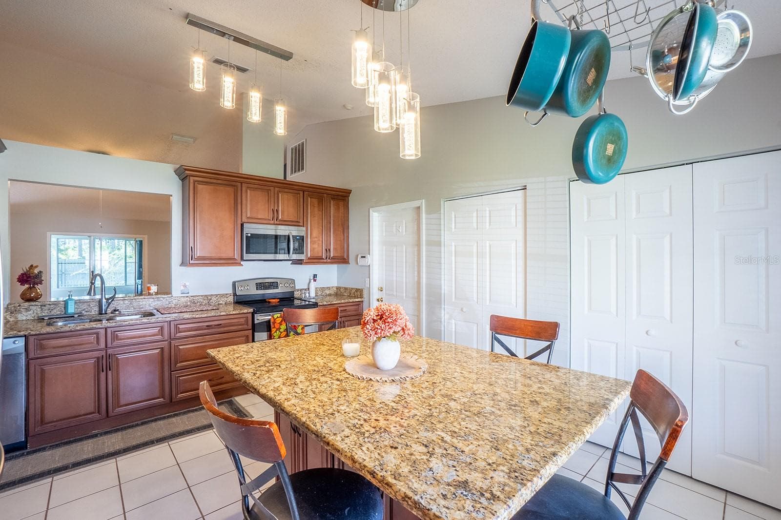 Single Family Residence at 21 EMMONS LN, PALM COAST, photo 7 of 38