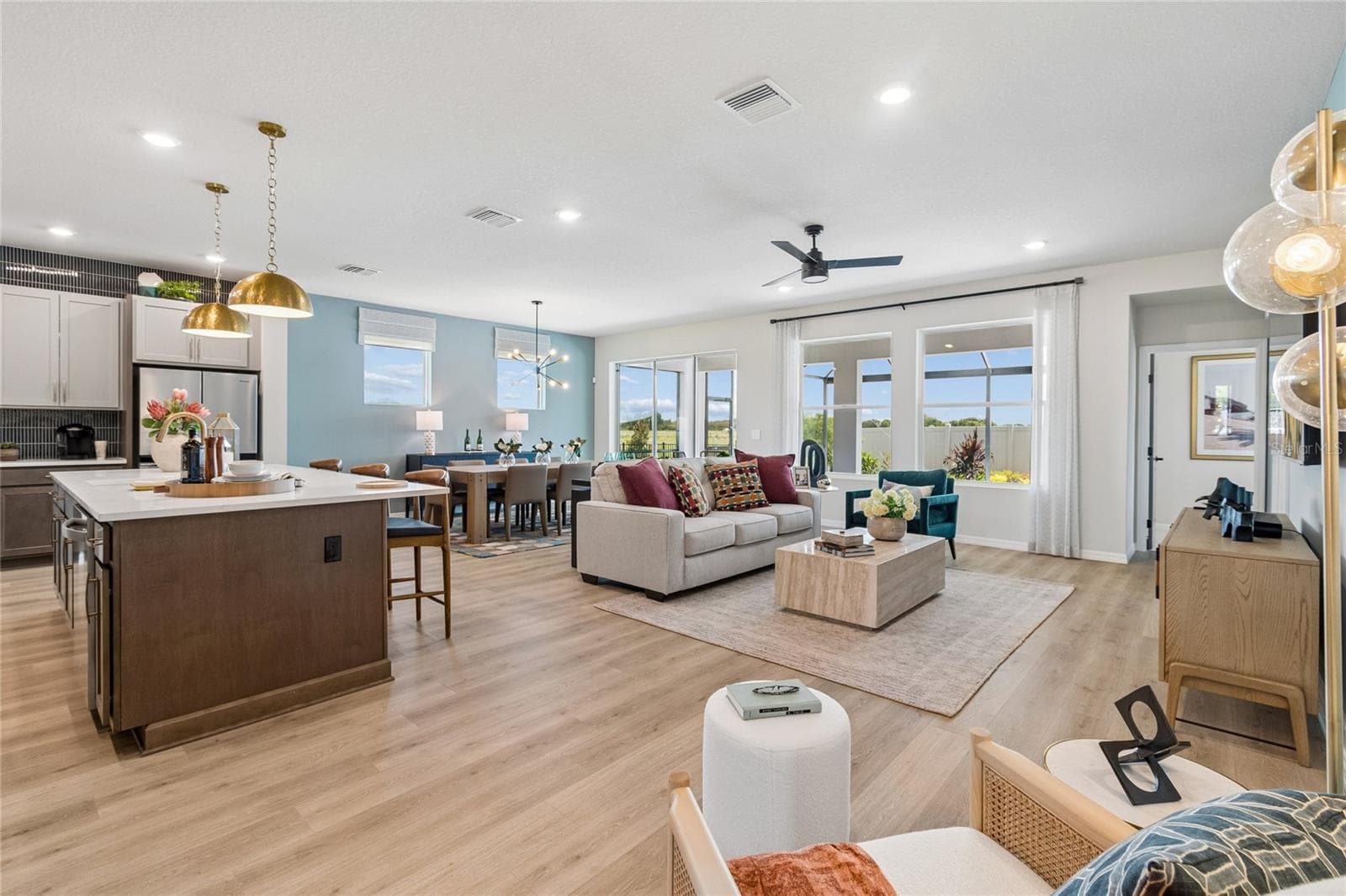 Family Room - 507 SPRING HARVEST DR, PLANT CITY