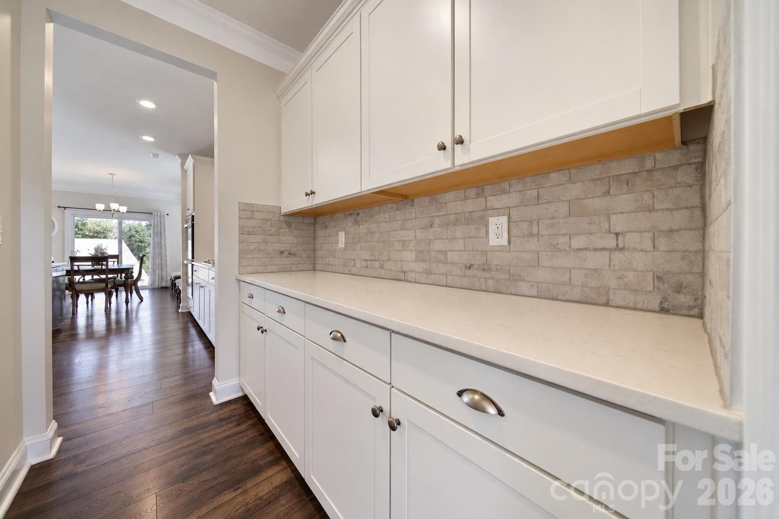Butler's Pantry - 180 Longleaf Drive, Mooresville