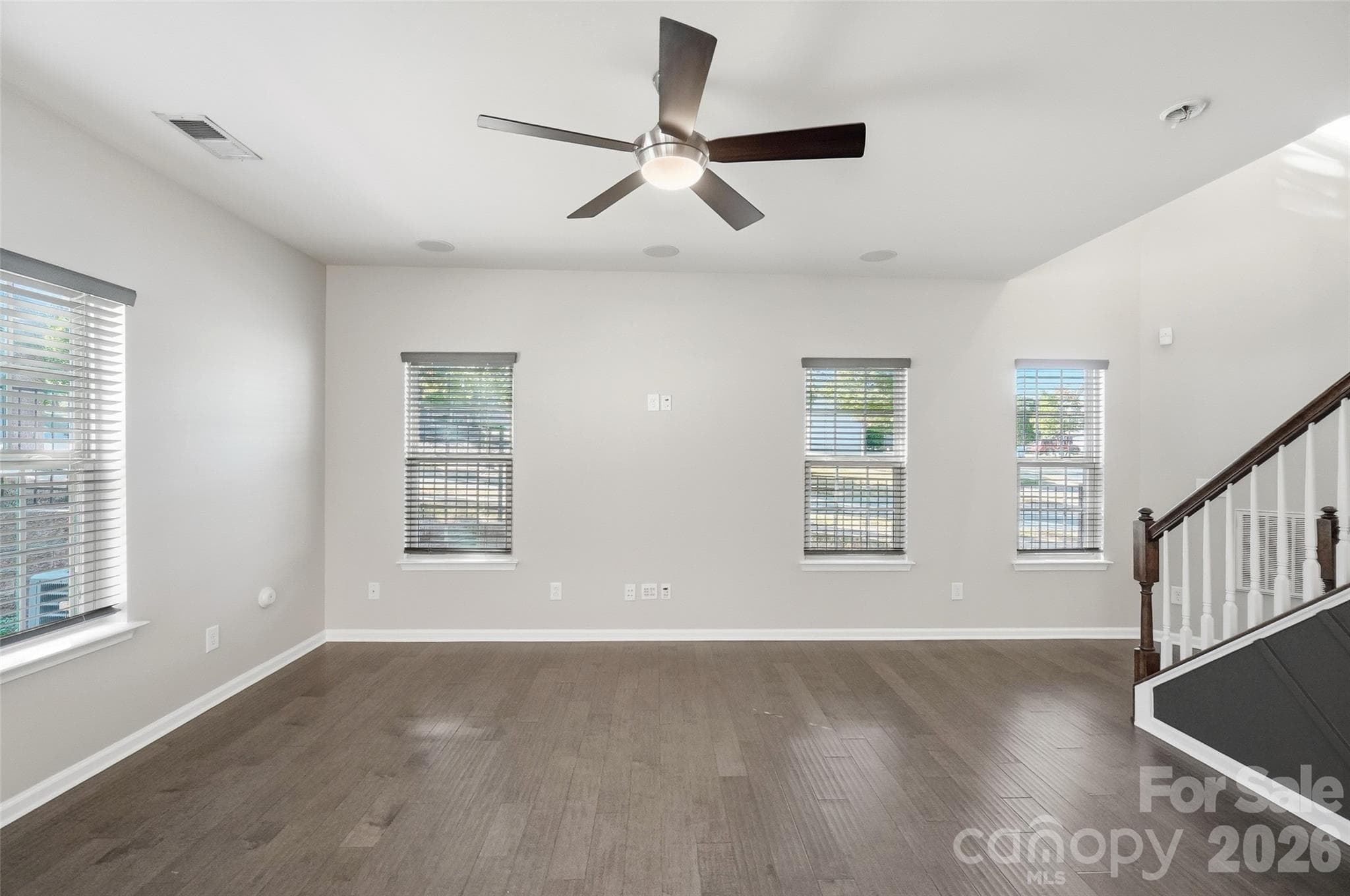Single Family Residence at 1823 Fleetwood Drive, Charlotte, photo 12 of 48