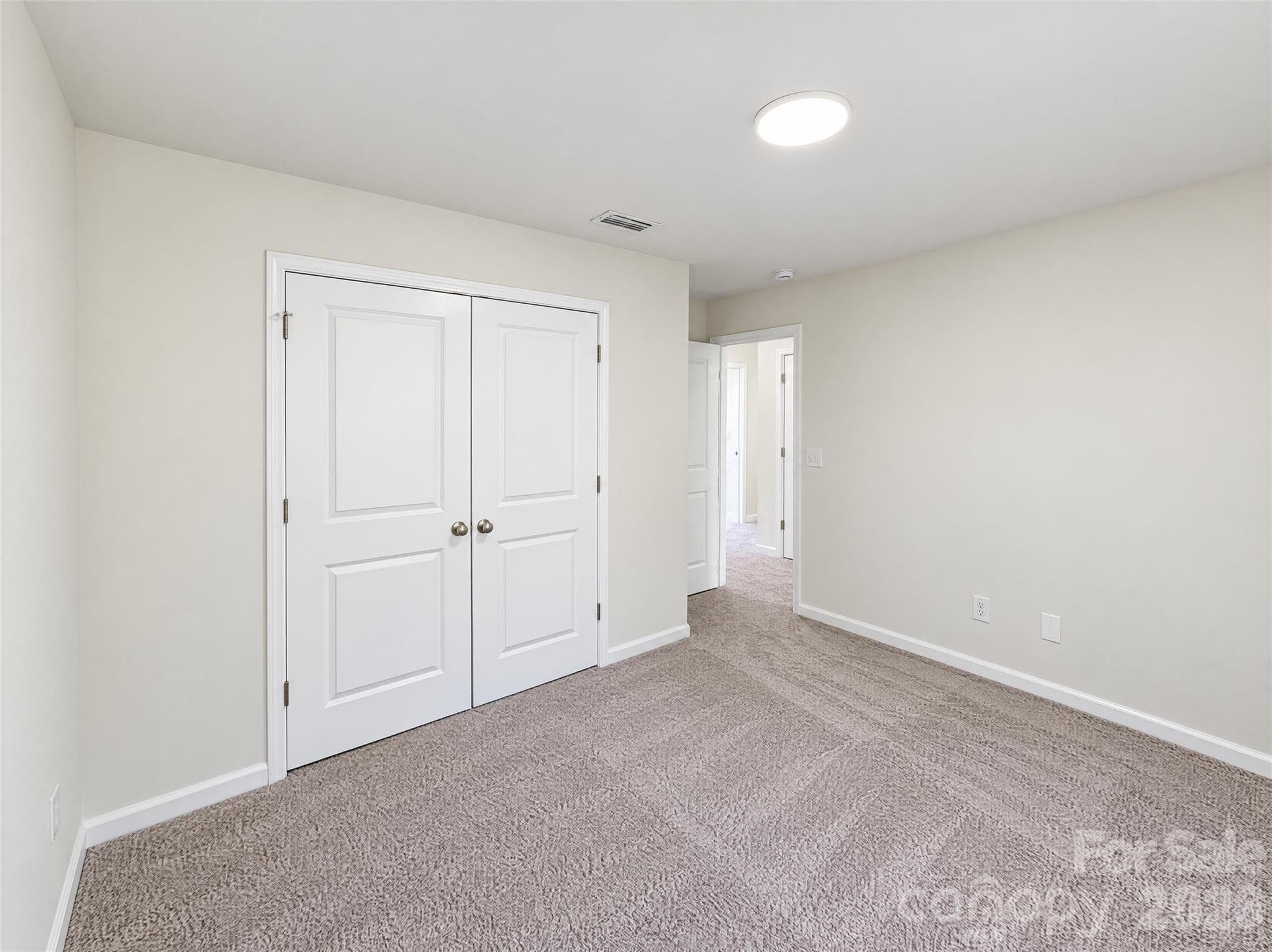 Single Family Residence at 7006 Wandering Creek Drive, Charlotte, photo 9 of 20