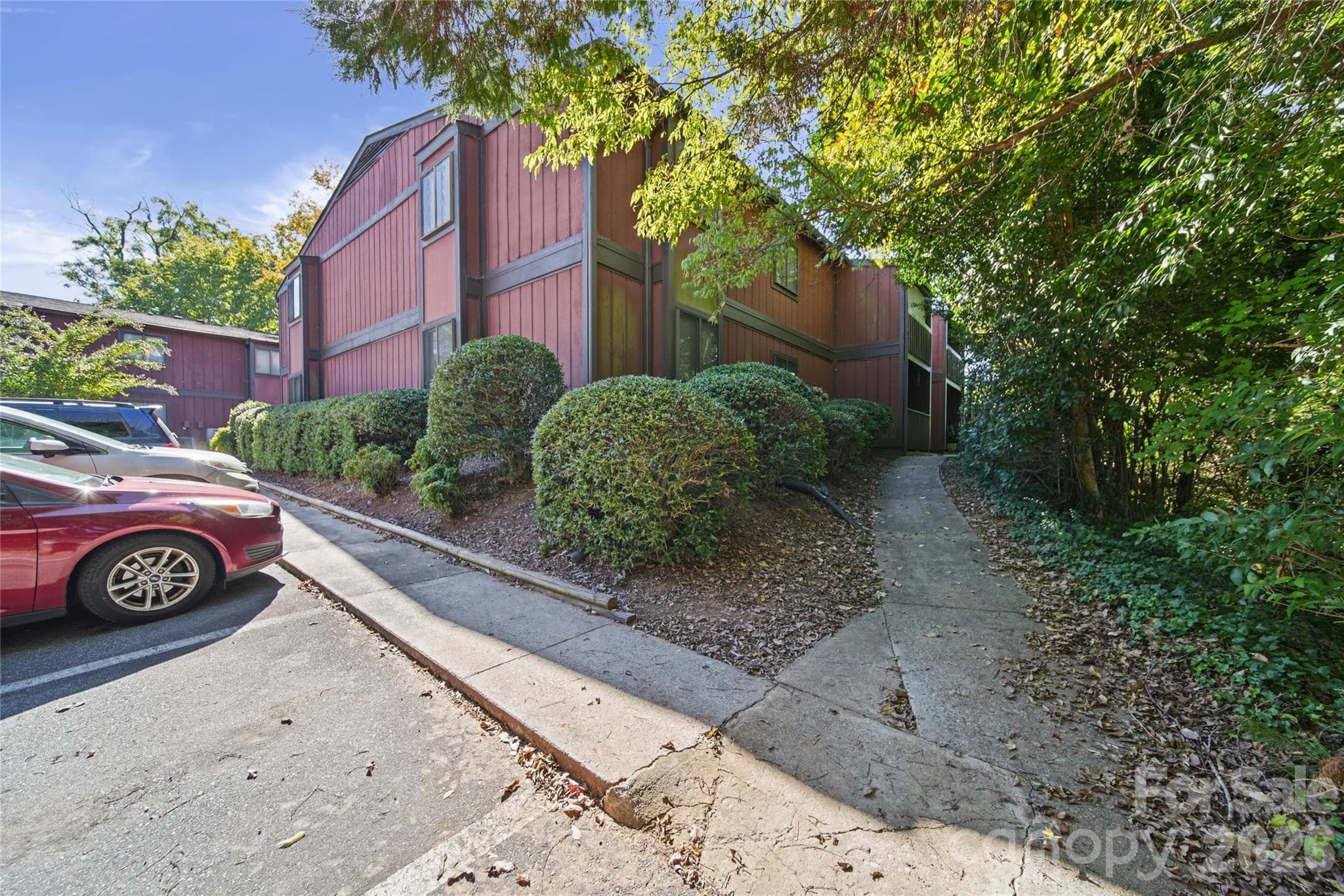 Condominium at 47 Edgewood Avenue, Concord, photo 27 of 38