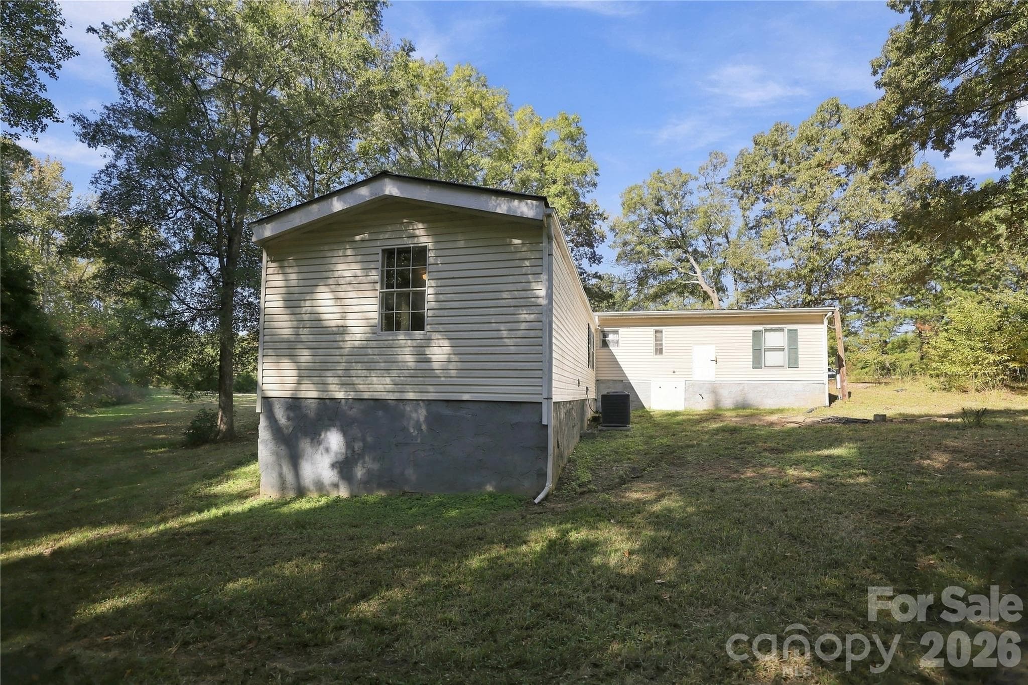 Single Family Residence at 3247 Charlotte Highway, York, photo 10 of 45