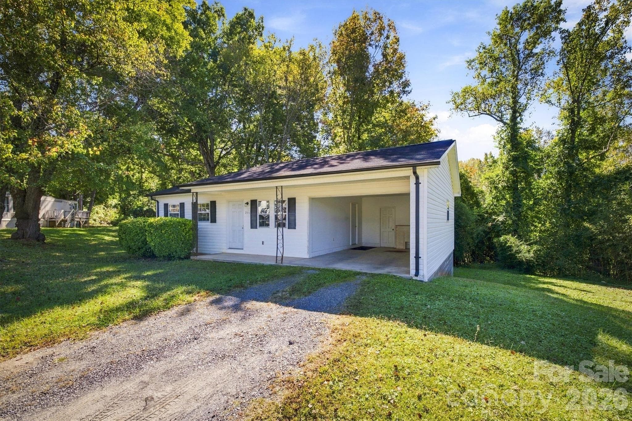 2476 Watts St. - 2476 Watts Street, Morganton
