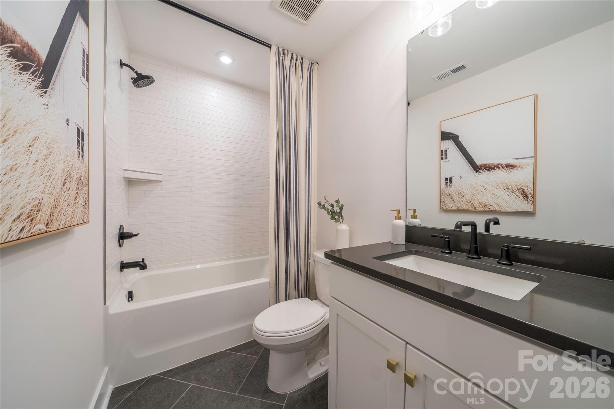 Townhouse at 1509 Levy Way, Charlotte, photo 3 of 15
