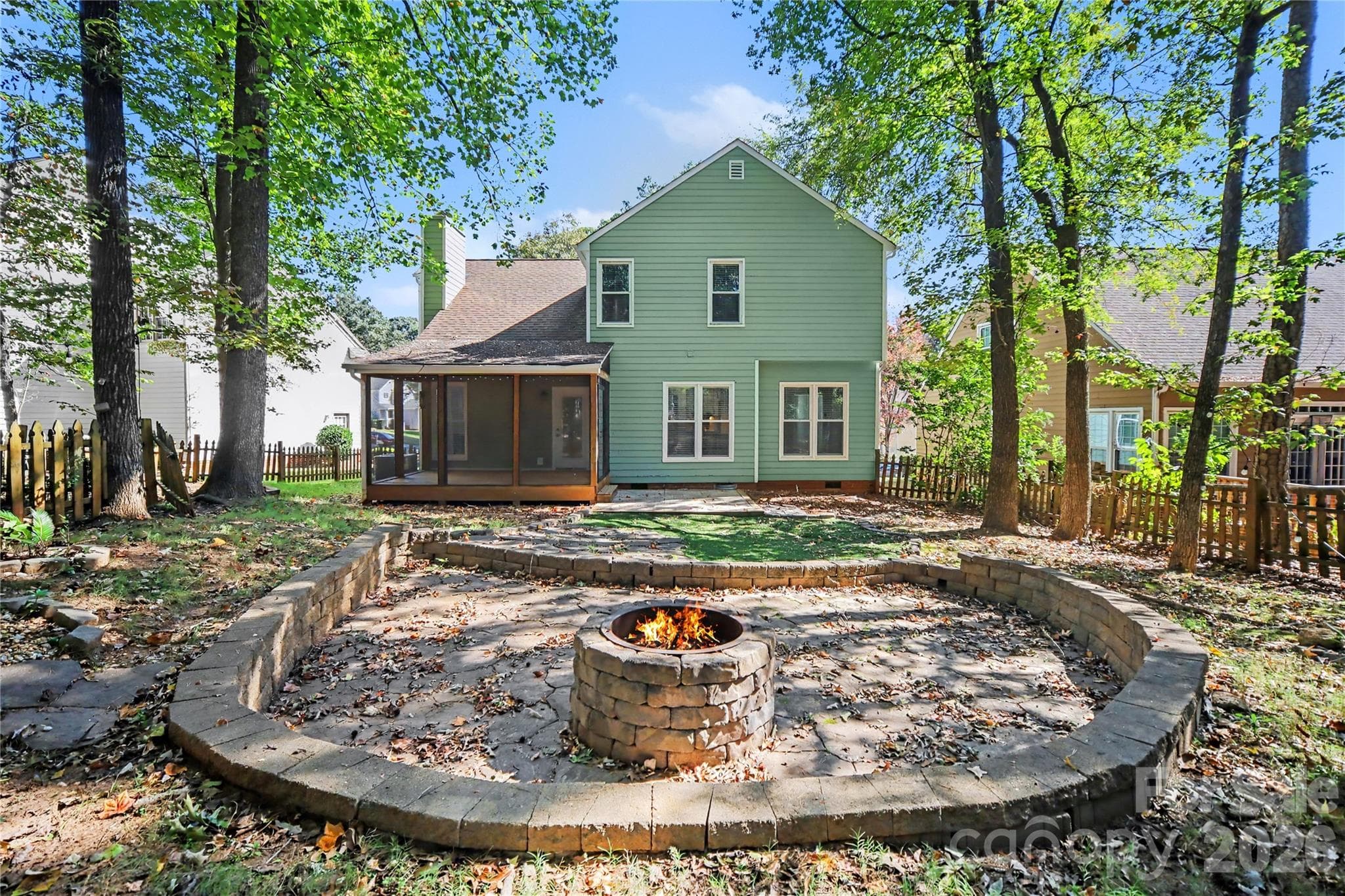 Single Family Residence at 9732 Whitewood Trail, Charlotte, photo 38 of 41