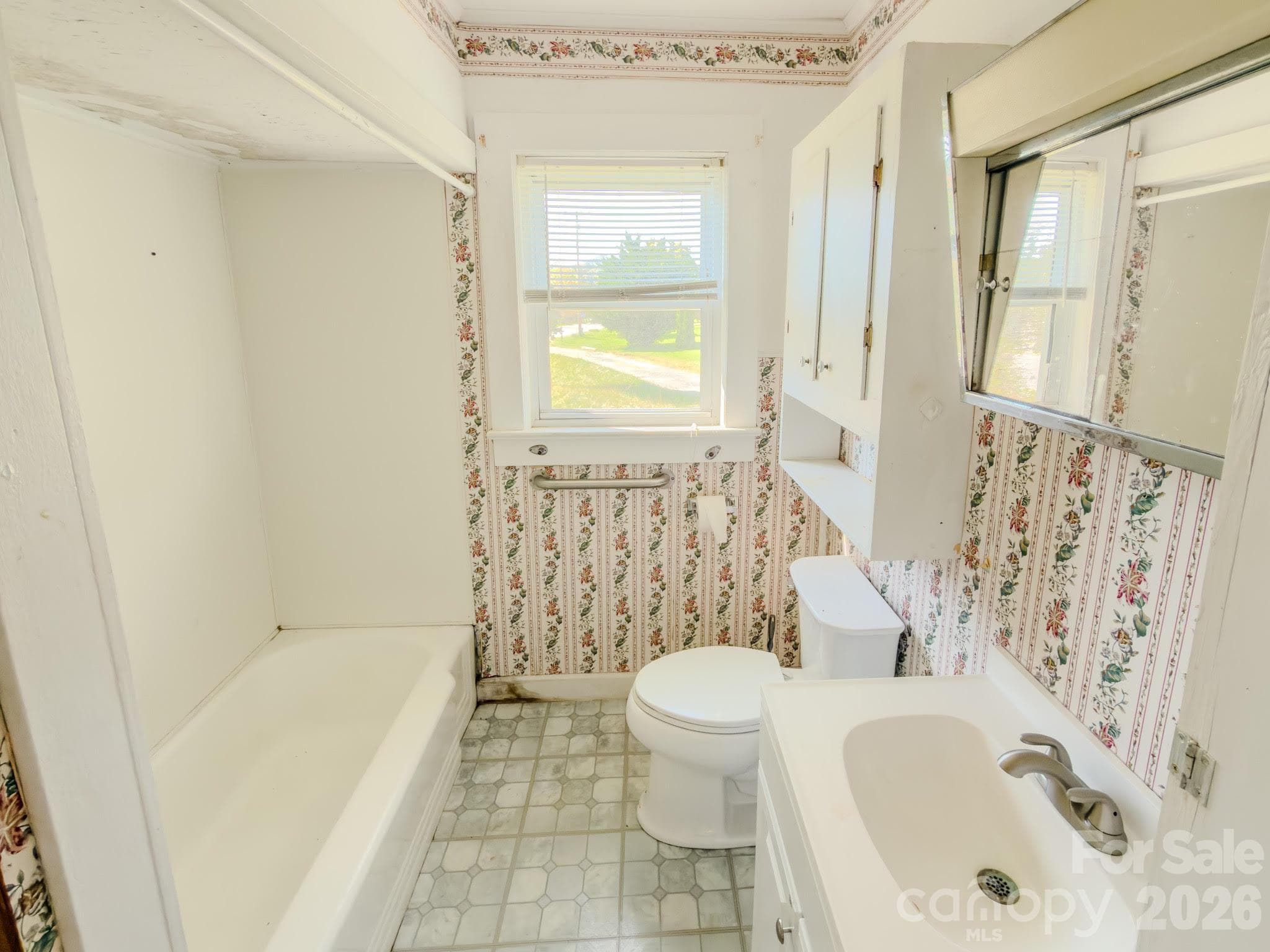 Single Family Residence at 40 Duncan Lane, Newland, photo 25 of 26
