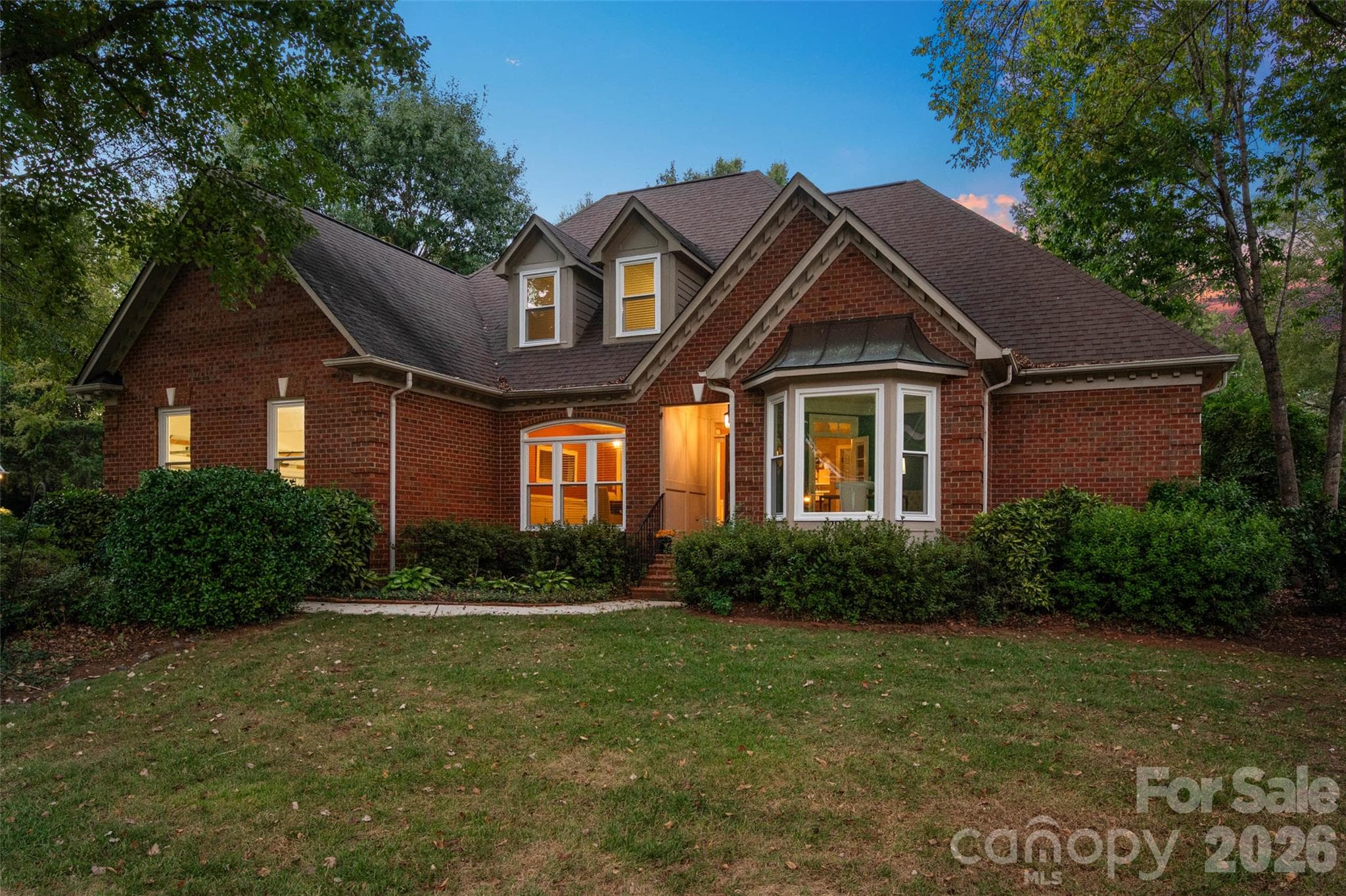Single Family Residence at 12818 Darby Chase Drive, Charlotte