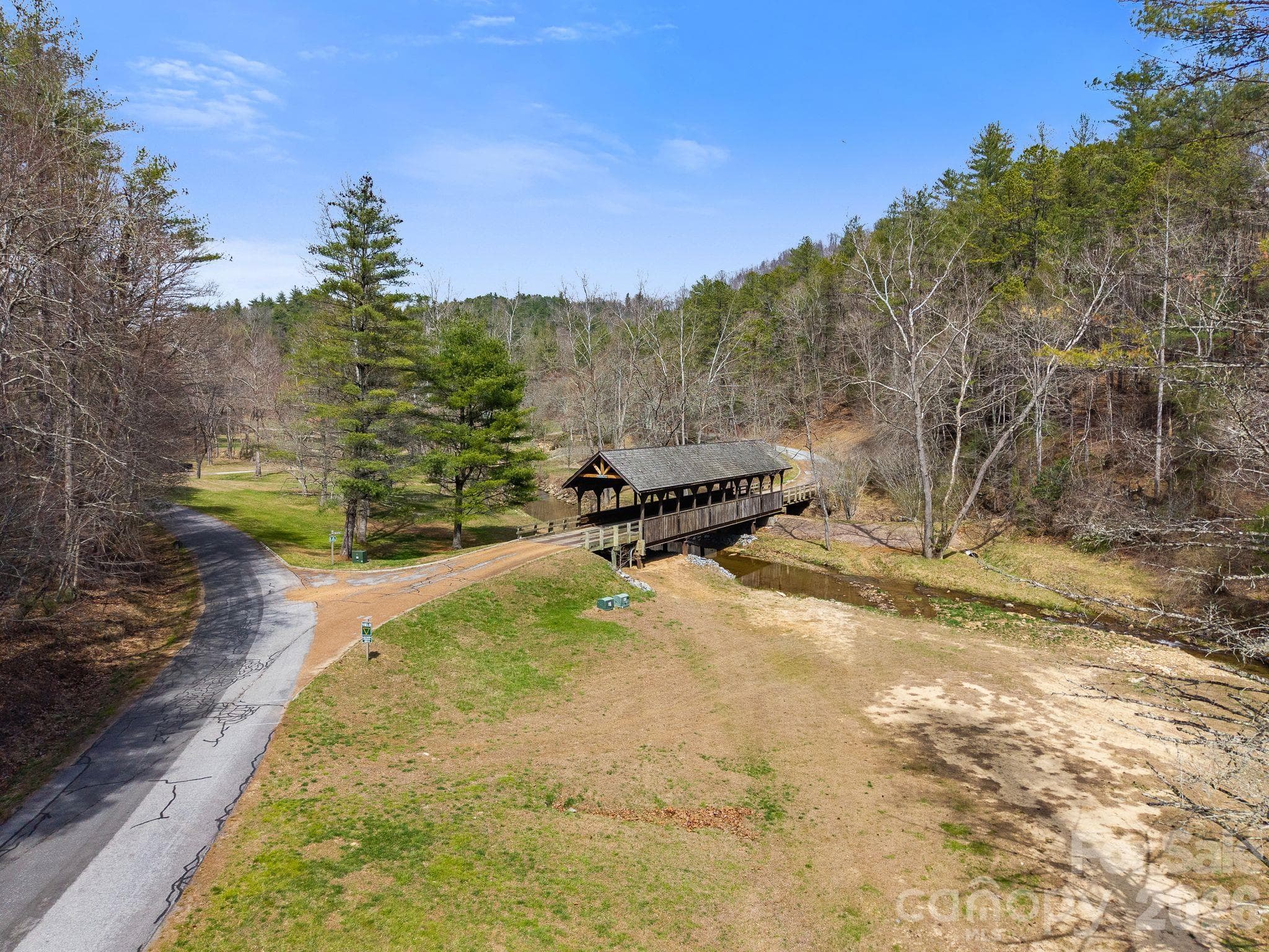 Community Ammenities - 275 Stone Valley Way, Hendersonville