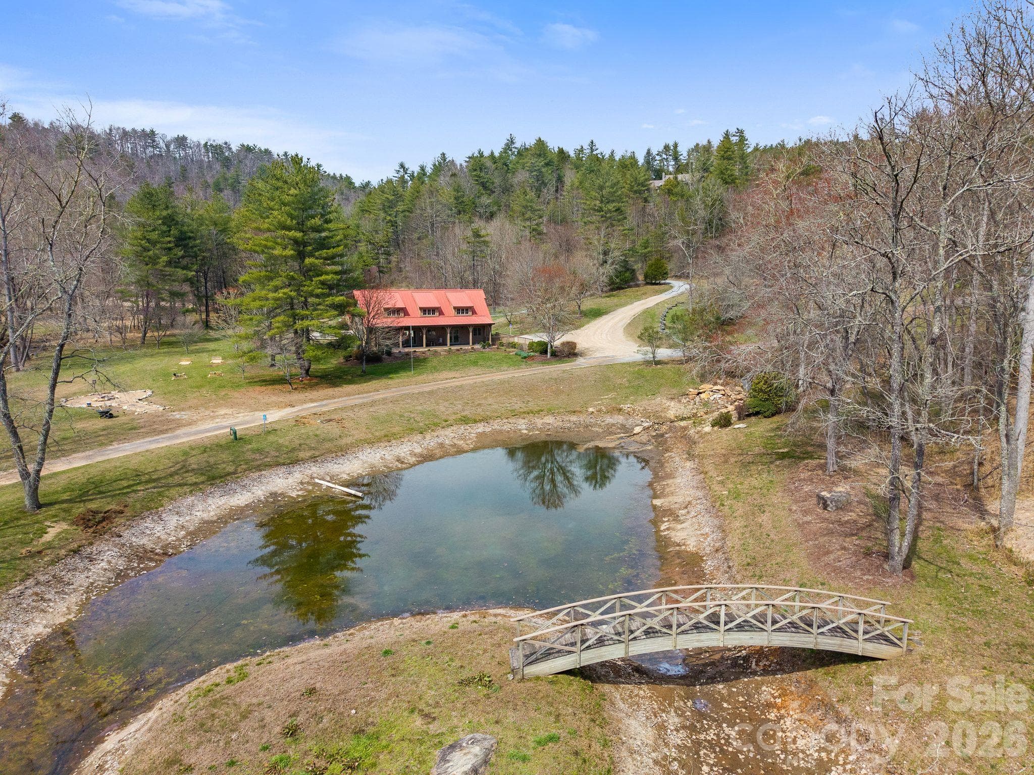Community Ammenities - 275 Stone Valley Way, Hendersonville