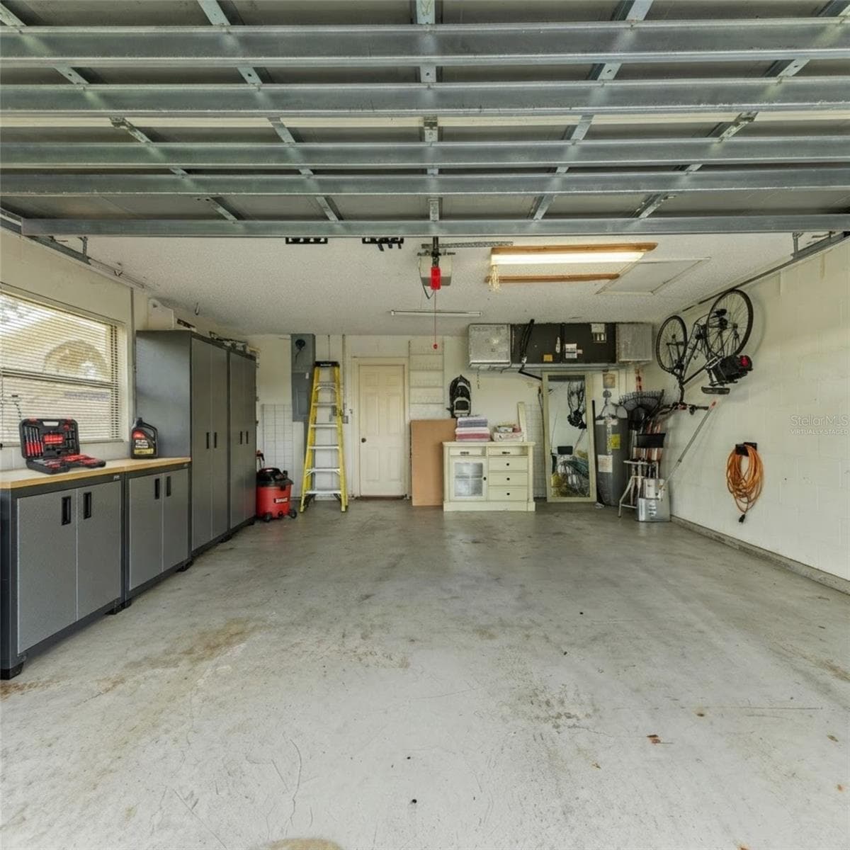 Garage Virtually Staged - 101 SOUTHAMPTON PL N #248, VENICE