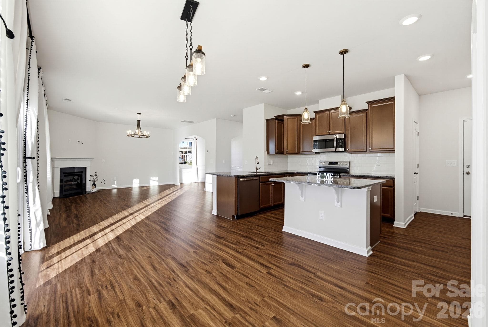Single Family Residence at 13529 Napoleon Drive, Charlotte, photo 14 of 49