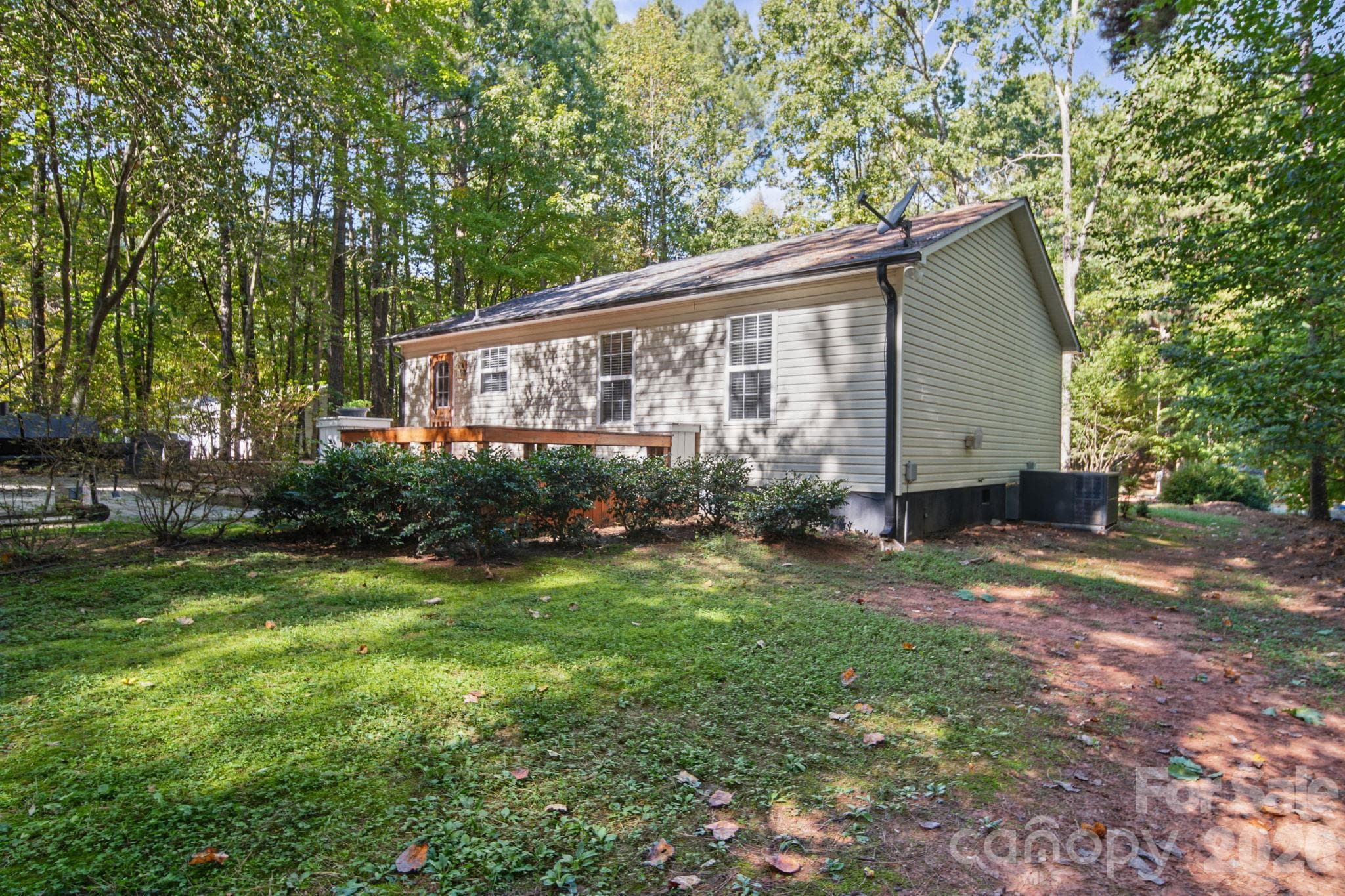 Single Family Residence at 124 Waderich Lane, Mooresville, photo 24 of 33