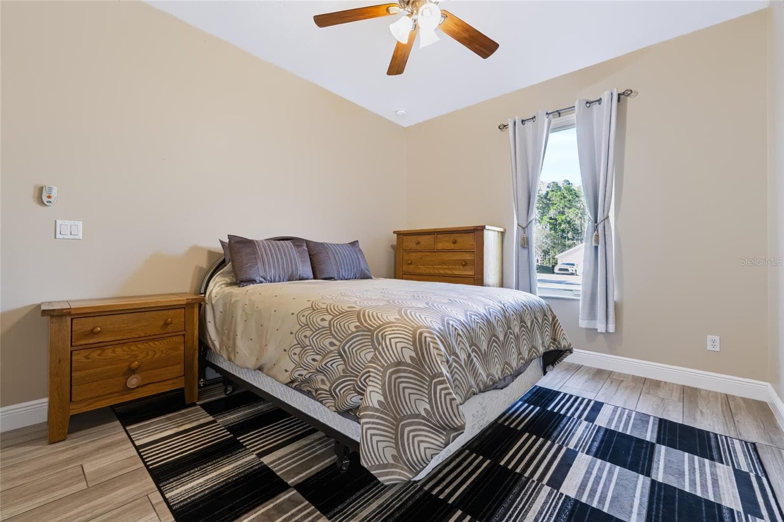 Single Family Residence at 2970 SOUTHERN PINES LOOP, CLERMONT, photo 22 of 30