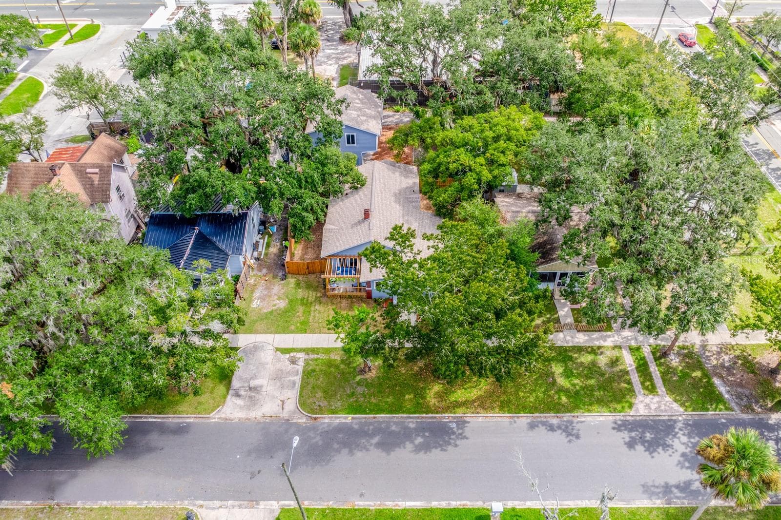 Aerial view of the home - 211 S MAPLE AVE, SANFORD