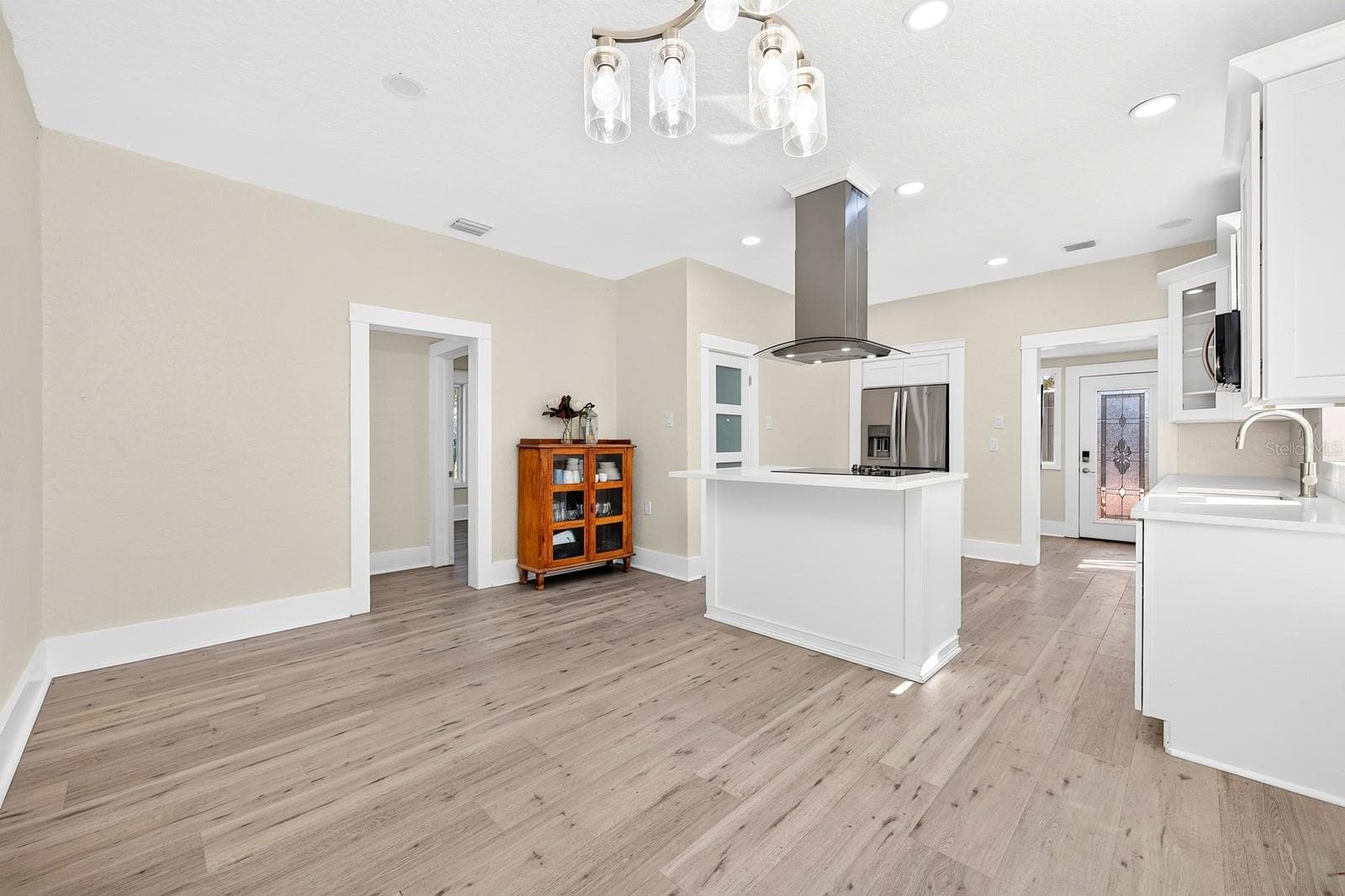 The Dining Room - 211 S MAPLE AVE, SANFORD