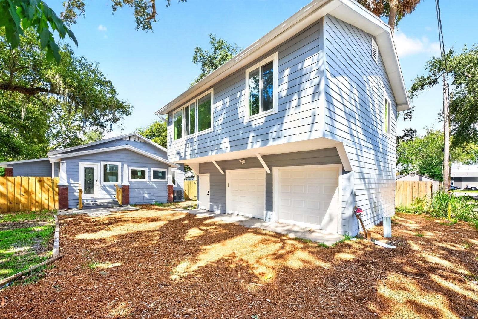 Above the garage, a SEPARATE GUEST RESIDENCE / ADU opens the door to even more possibilities. - 211 S MAPLE AVE, SANFORD