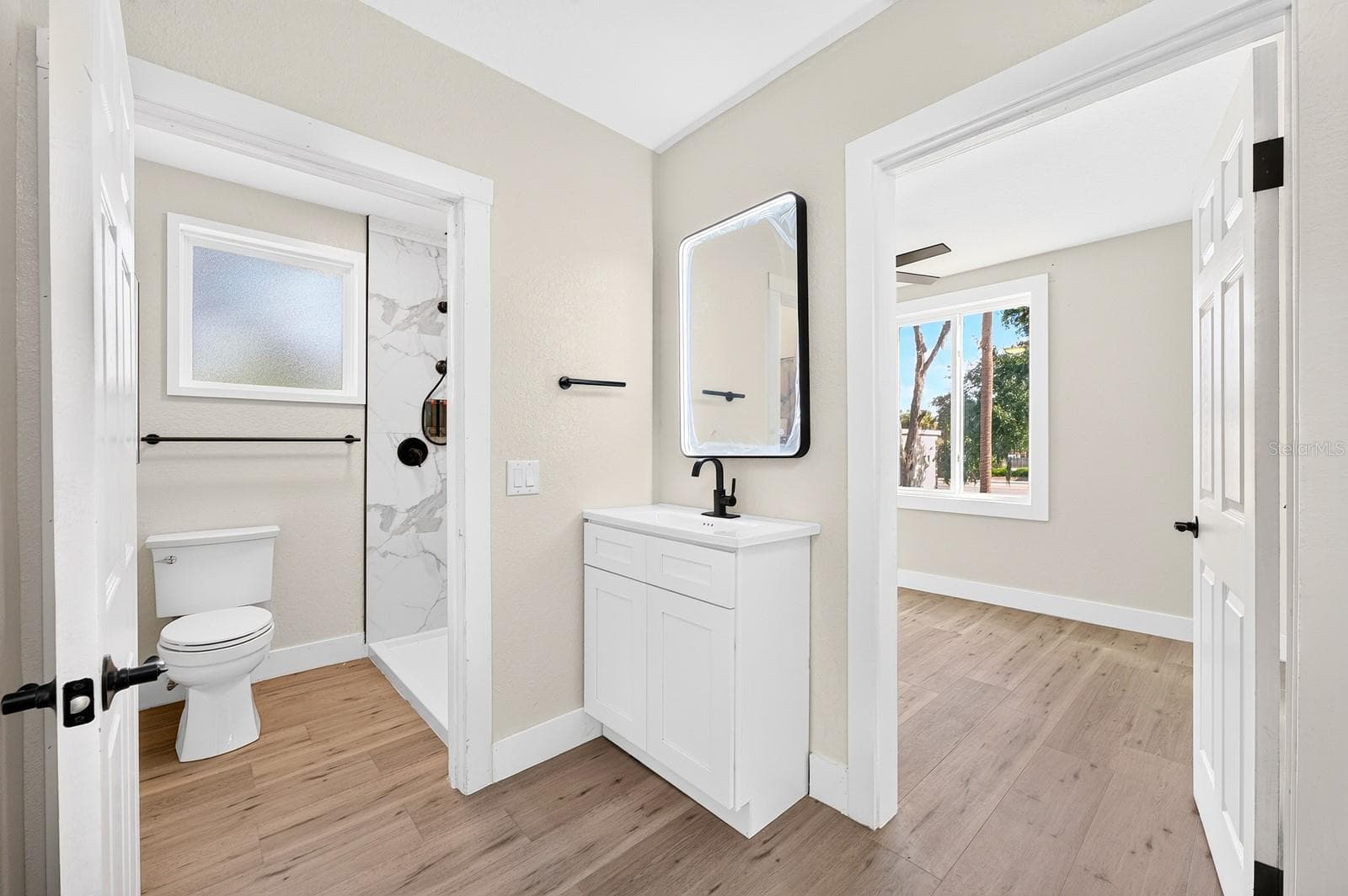 Guest Residence Bathroom - 211 S MAPLE AVE, SANFORD