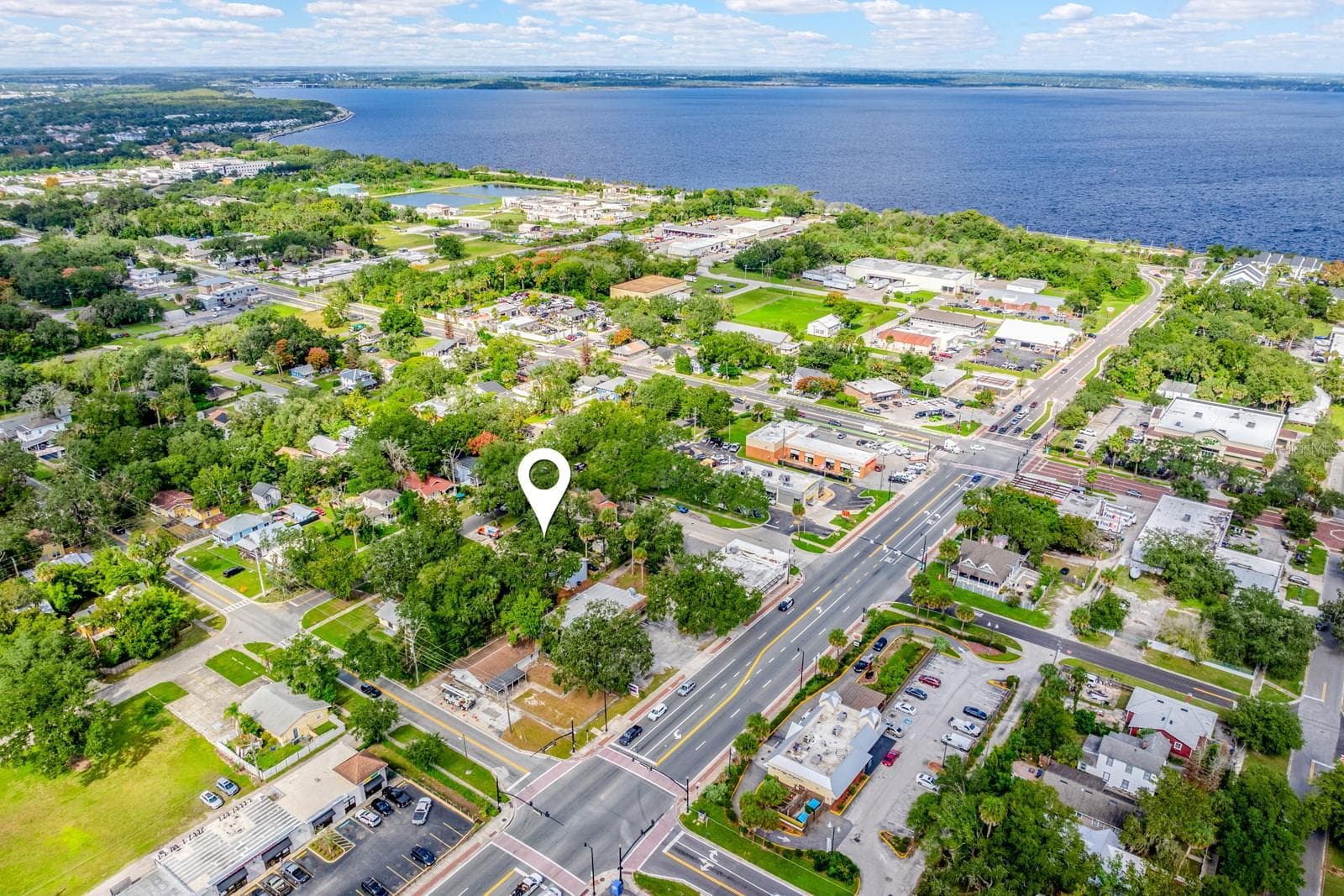 Aerial view of the home and community - 211 S MAPLE AVE, SANFORD