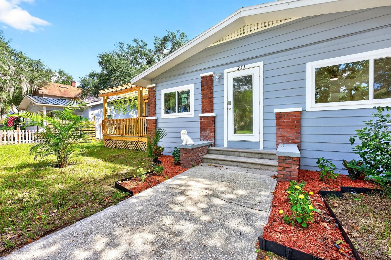 Whether you envision a home for multiple generations, a property with INCOME POTENTIAL or a RARE OPPORTUNITY to create something truly special near the charm and energy of HISTORIC DOWNTOWN SANFORD, the possibilities here are exciting. - 211 S MAPLE AVE, SANFORD