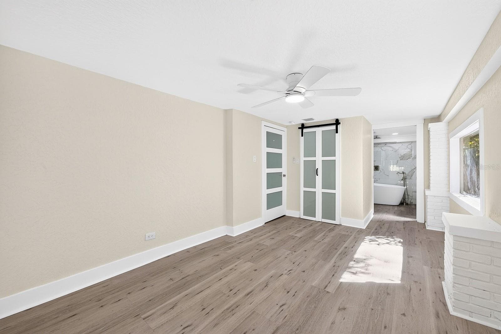 The Primary Bedroom - 211 S MAPLE AVE, SANFORD