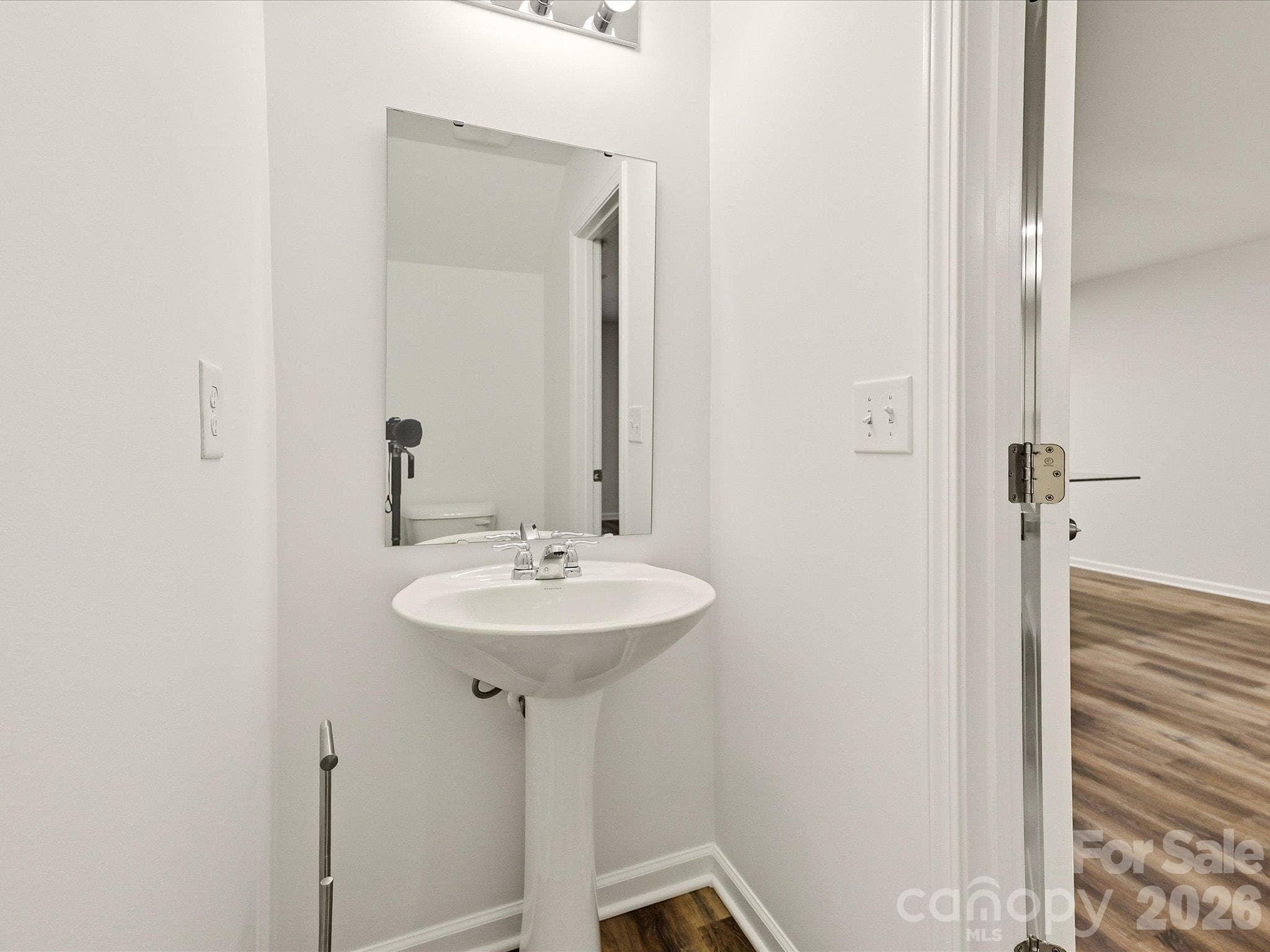 Townhouse at 1470 Cypress Loop, Newton, photo 12 of 26