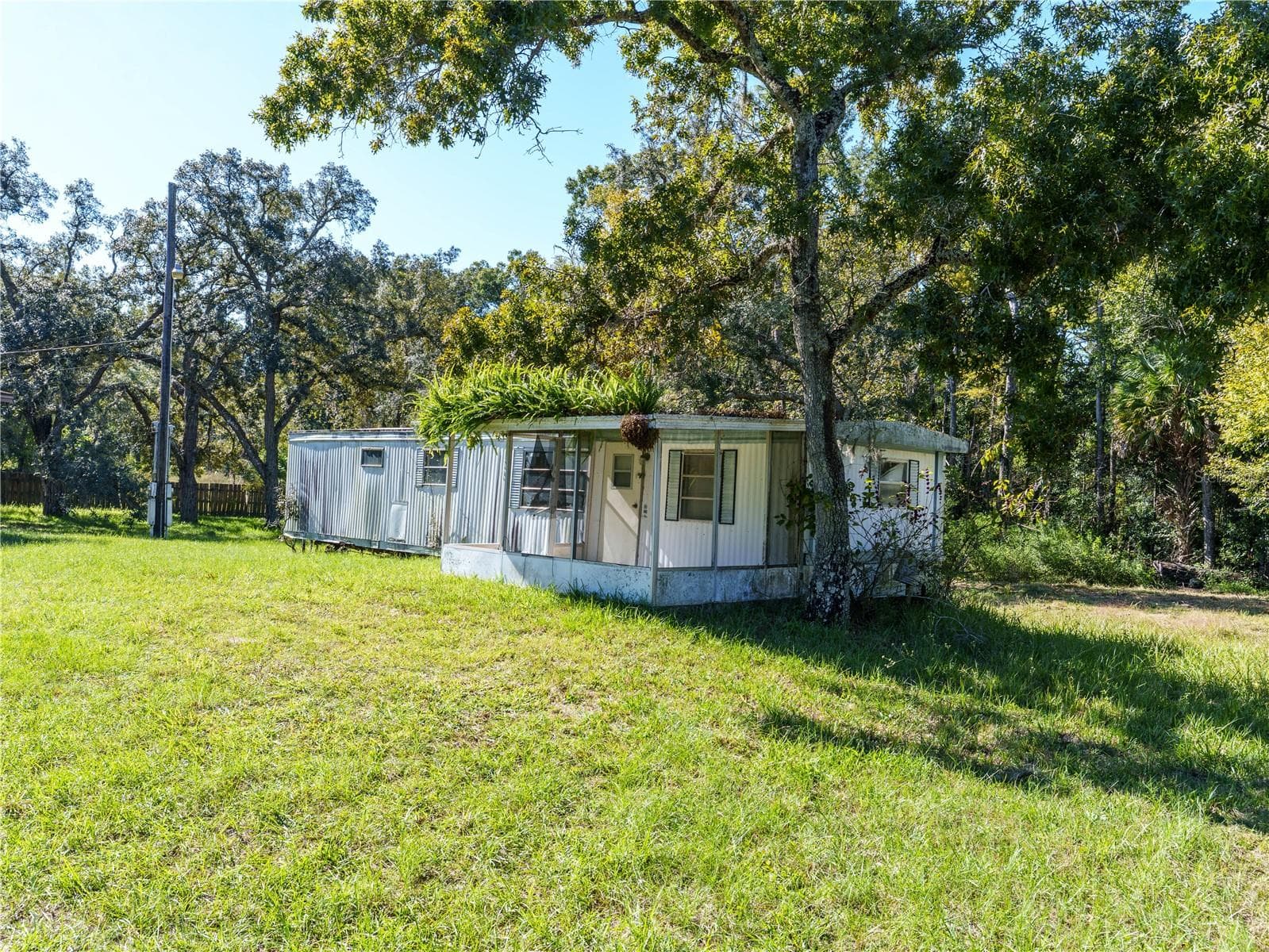 Manufactured Home at 9717 ARROW DR, NEW PORT RICHEY, photo 6 of 26