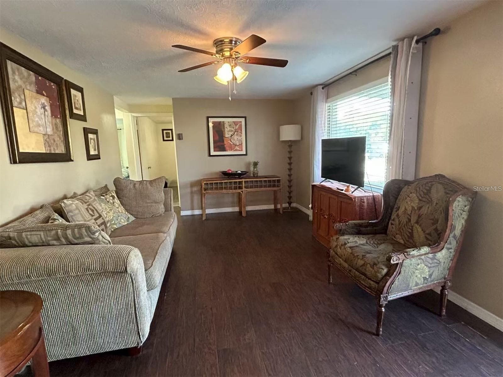 Single Family Residence at 2048 MELODY DR, HOLIDAY, photo 4 of 16