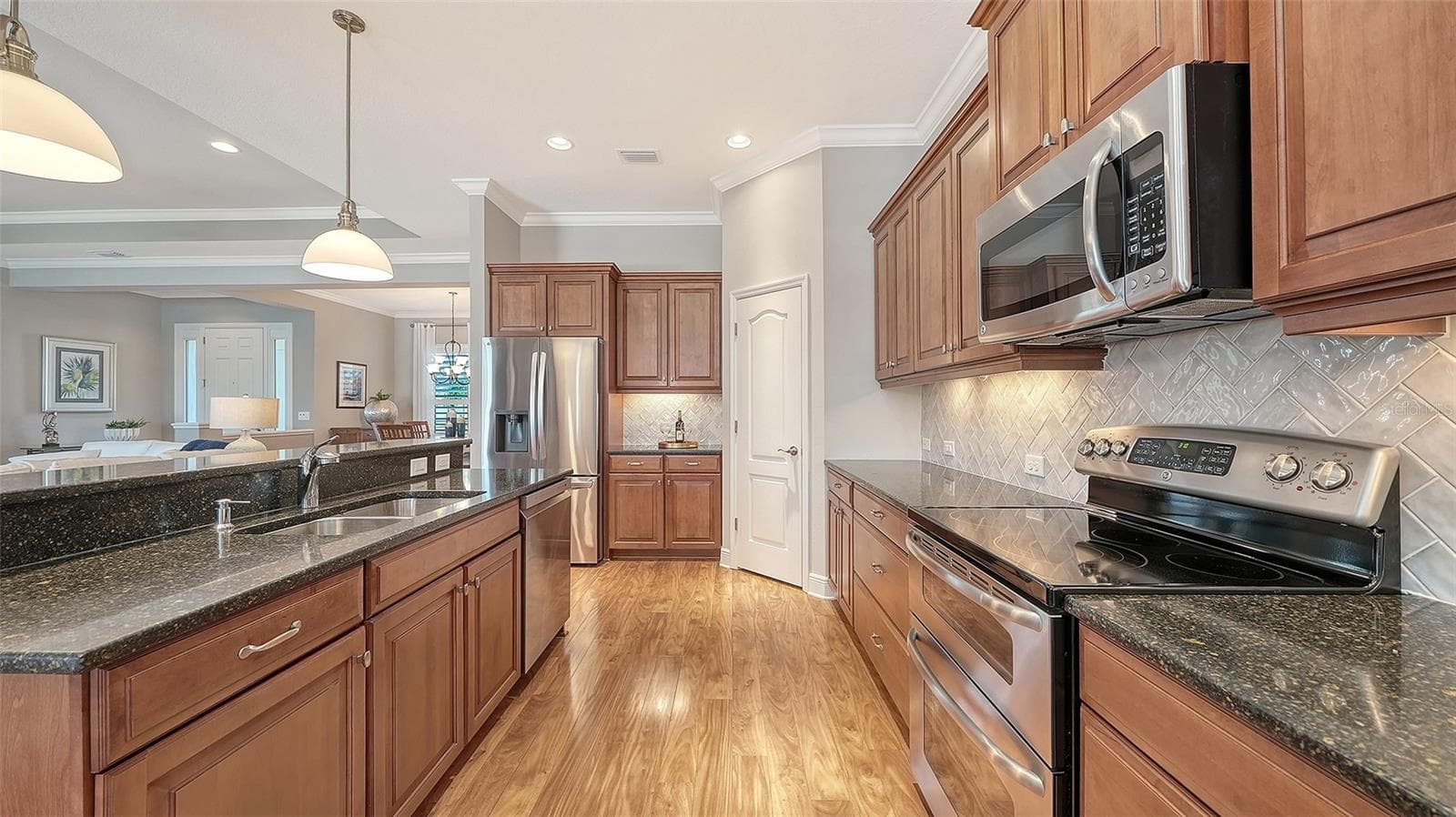 Single Family Residence at 503 SAWGRASS BRIDGE RD, VENICE, photo 17 of 81