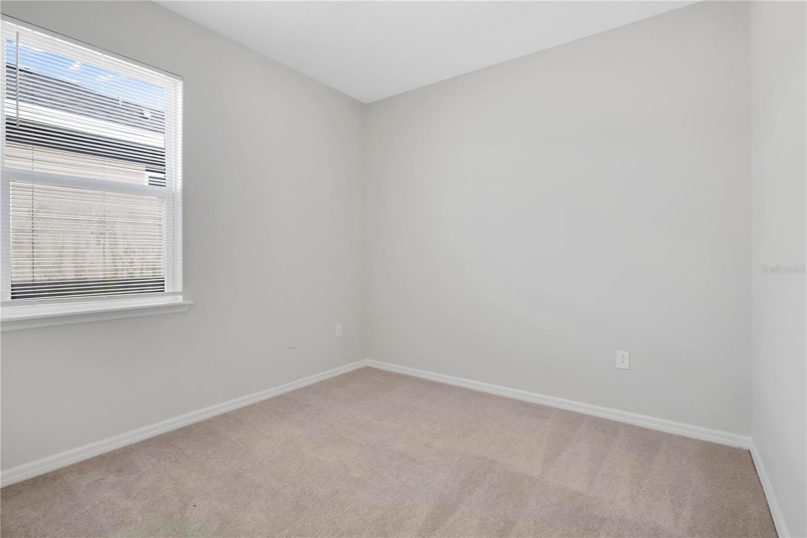 Single Family Residence at 17432 PAINTED LEAF WAY, CLERMONT, photo 14 of 47