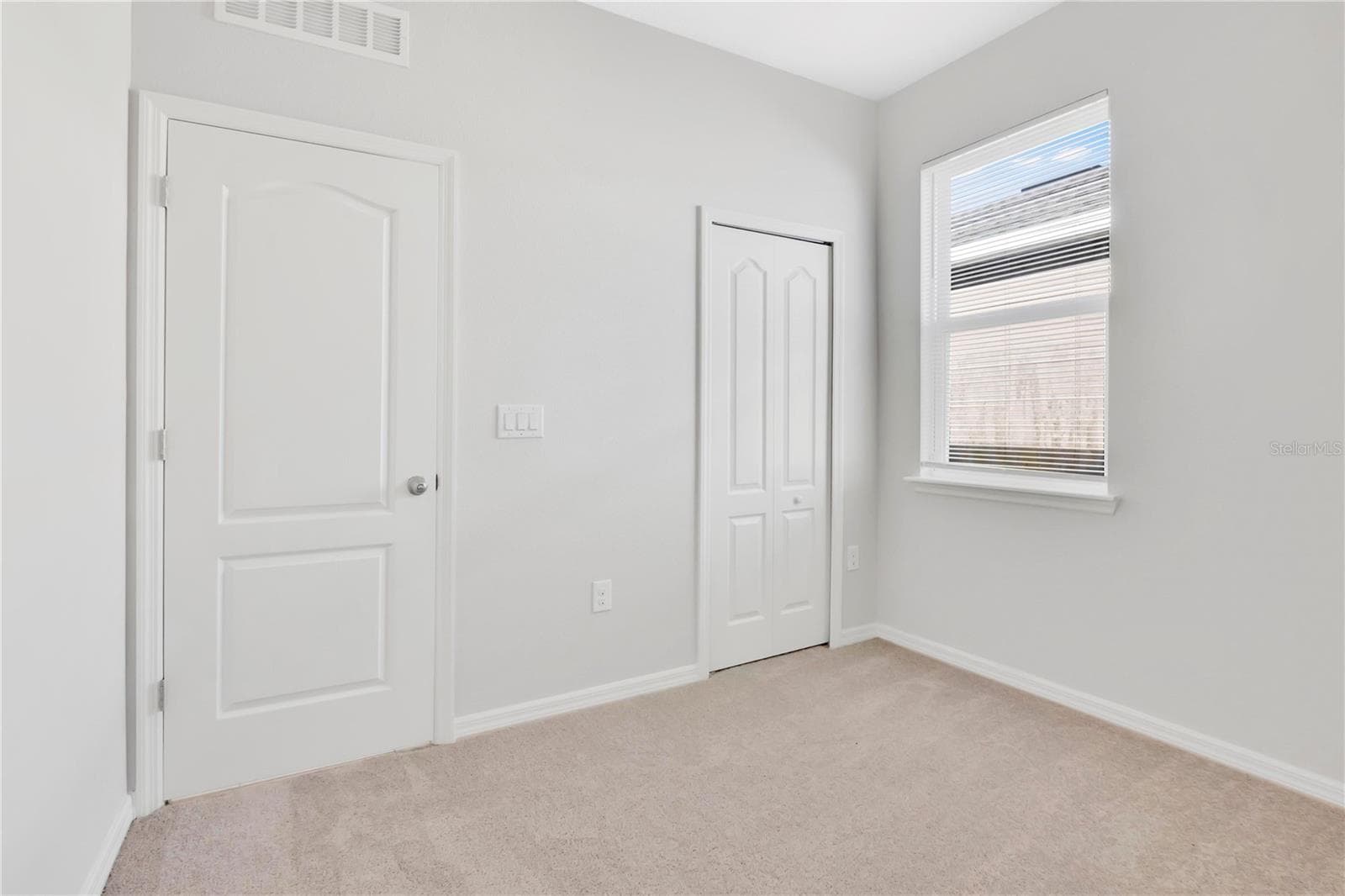 Single Family Residence at 17432 PAINTED LEAF WAY, CLERMONT, photo 15 of 47