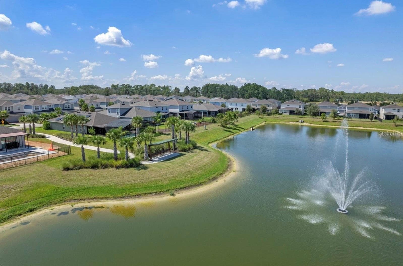 Single Family Residence at 17432 PAINTED LEAF WAY, CLERMONT, photo 39 of 47