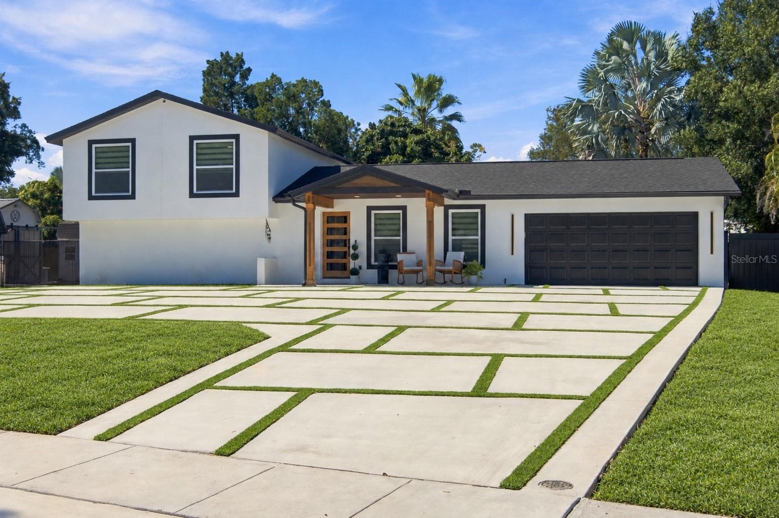 FRONT VIEW 2 - 13824 CHERRY BROOK LN, TAMPA