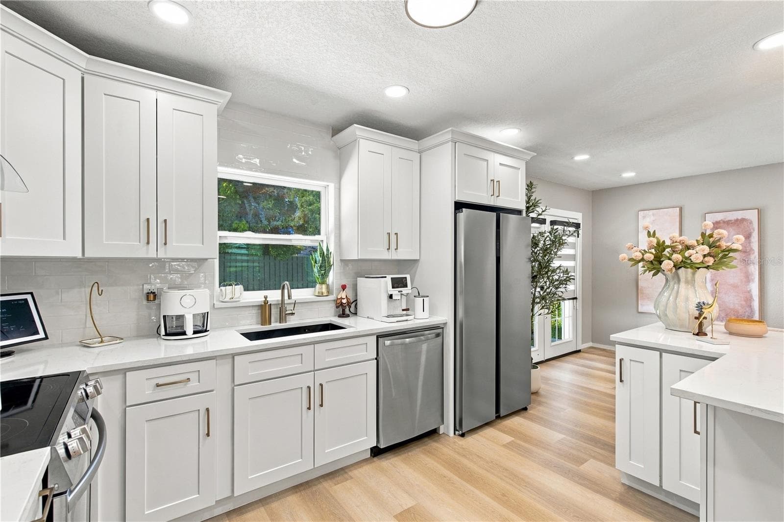 KITCHEN - 13824 CHERRY BROOK LN, TAMPA